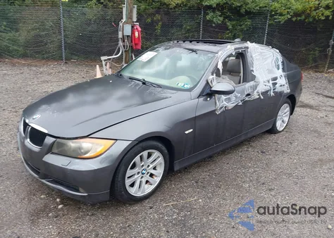 2007 BMW 328Xi из США, поврежденный, VIN WBAVC93557KX61918